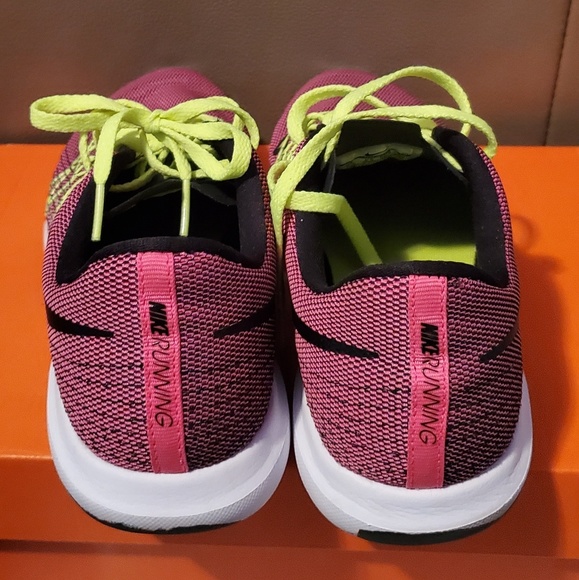 Nike Girls - Picture 2 of 5